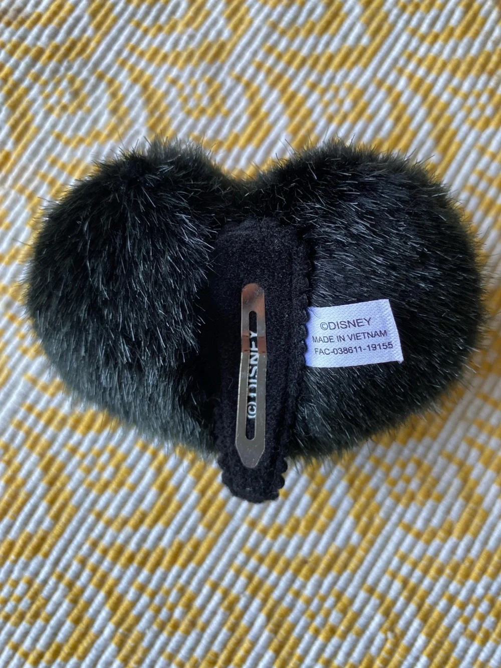DISNEY Minnie Mouse  Girls Black Fuzzy Heart Hair Clip with Red Polka Dot Bow